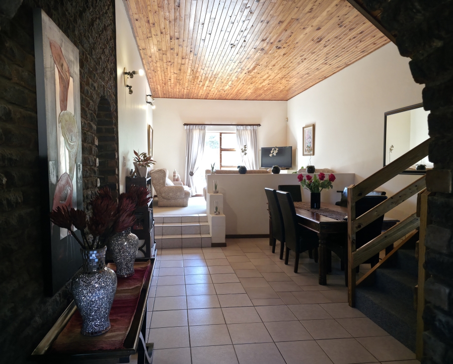 4 Bedroom Property for Sale in Noorsekloof Eastern Cape